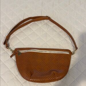 Clare V Grande Fanny